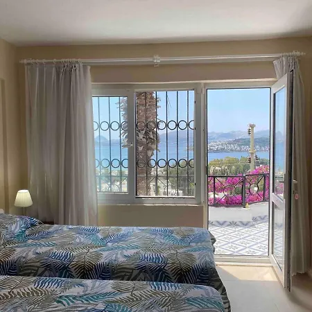 Вилла With Panoramic Sea View In Bitez