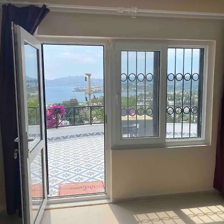 With Panoramic Sea View In Bitez Vila