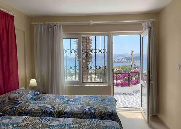 Villa With Panoramic Sea View In Bitez